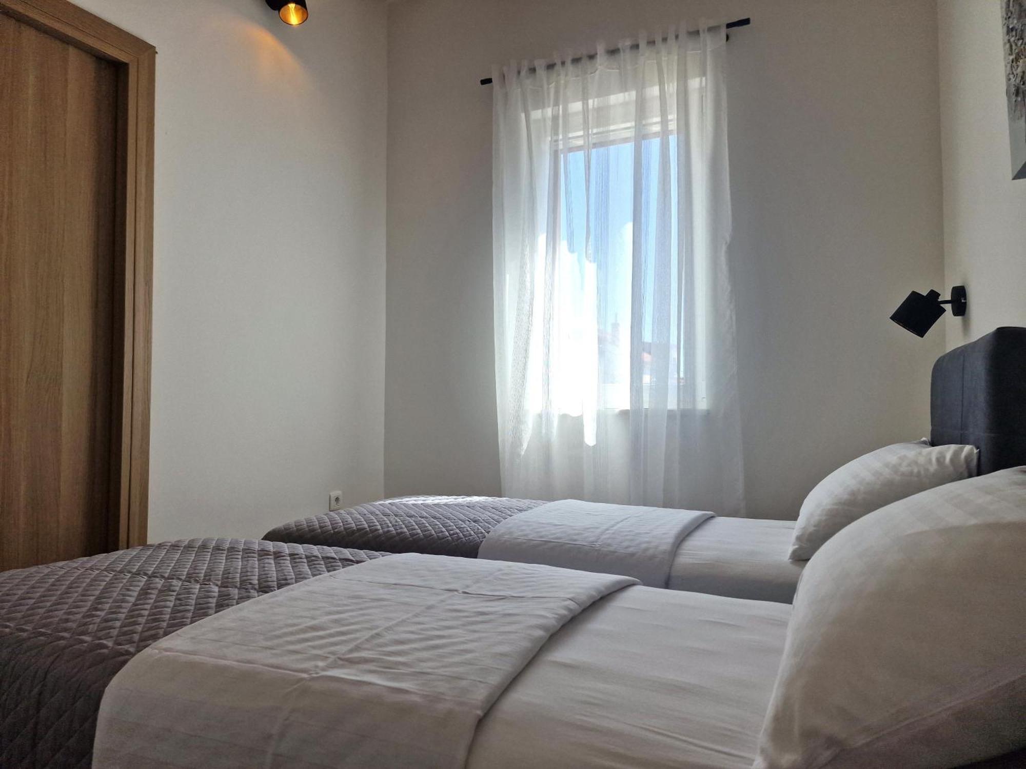 Apartments Miamare Primosten Exterior photo
