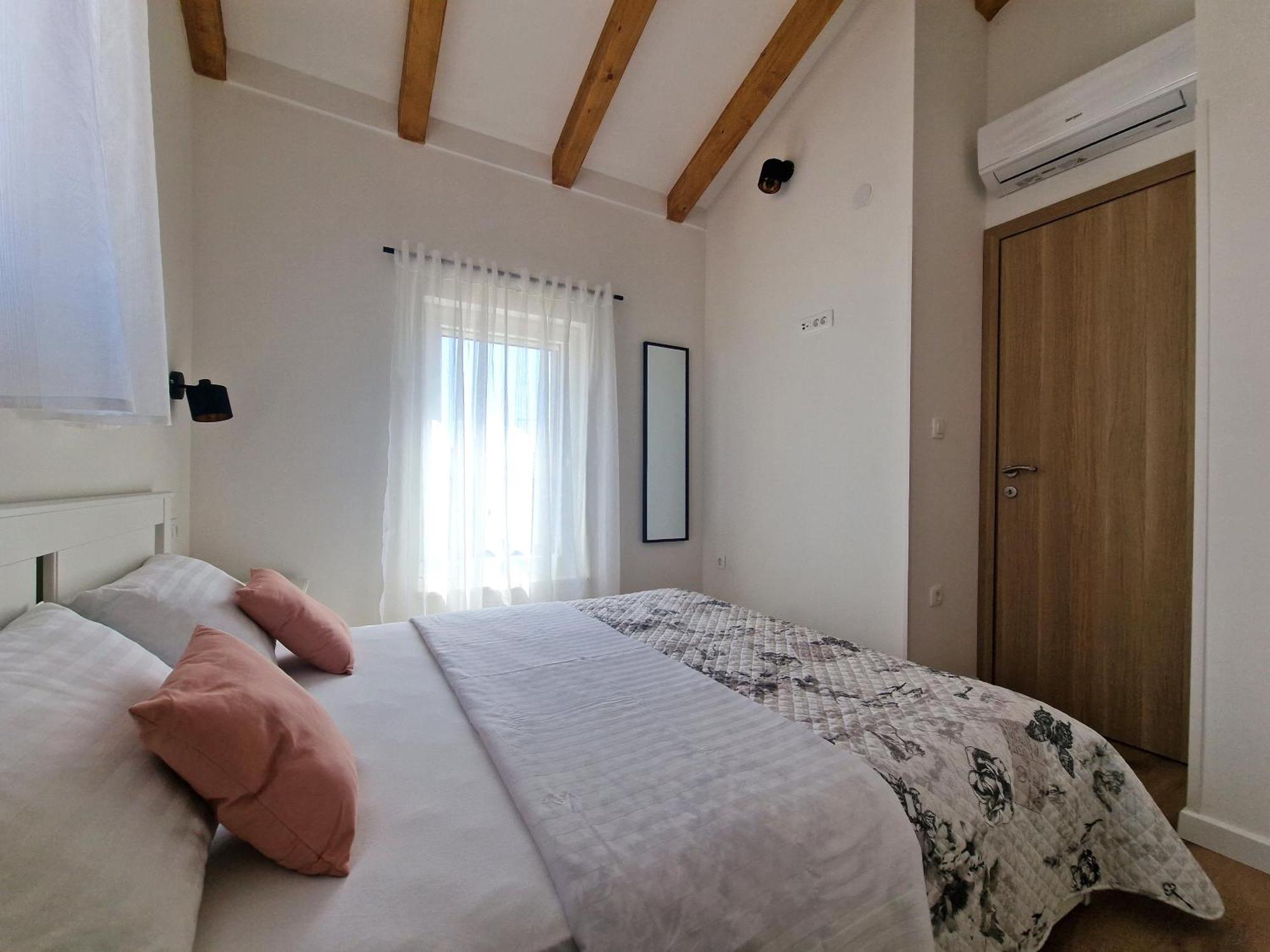 Apartments Miamare Primosten Exterior photo
